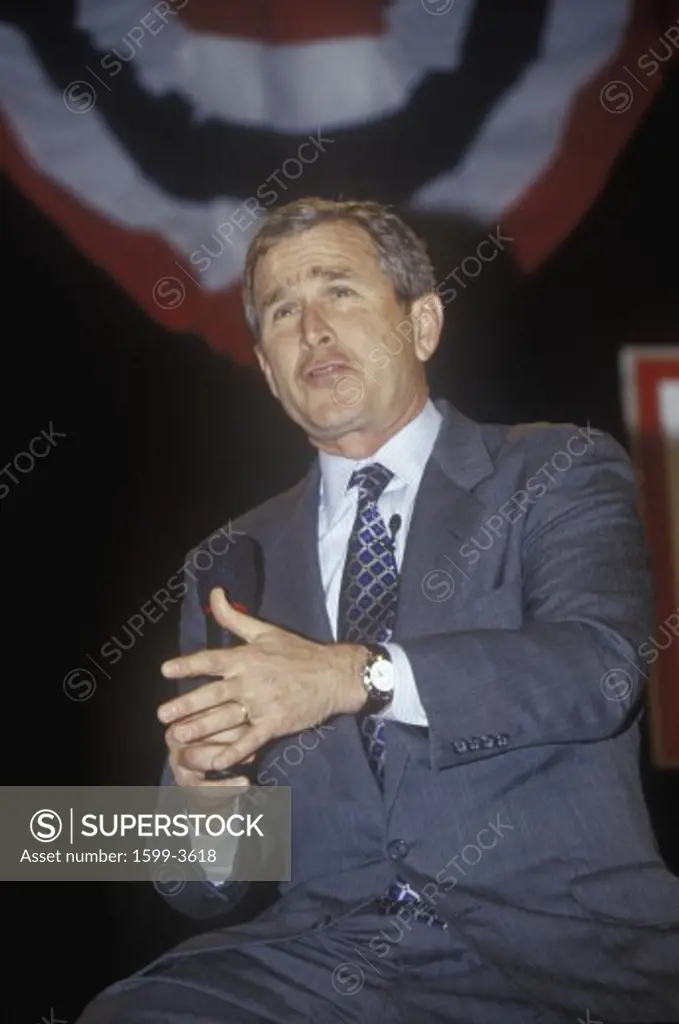 George W. Bush addressing the New Hampshire Presidential Candidates Youth Forum, January 2000