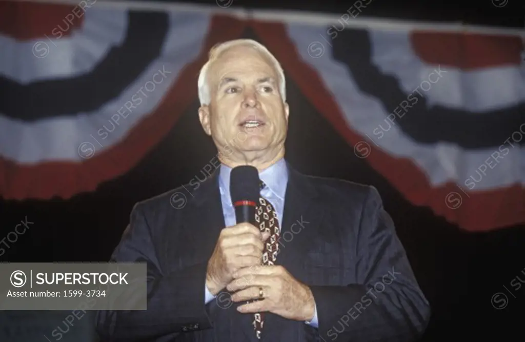 Senator John McCain speaking at Presidential Youth Forum at Anselm College, NH, January 2000