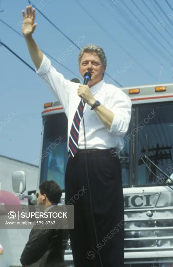 Governor Bill Clinton speaks in Ohio during the Clinton/Gore 1992 Buscapade campaign tour in Parma, Ohio