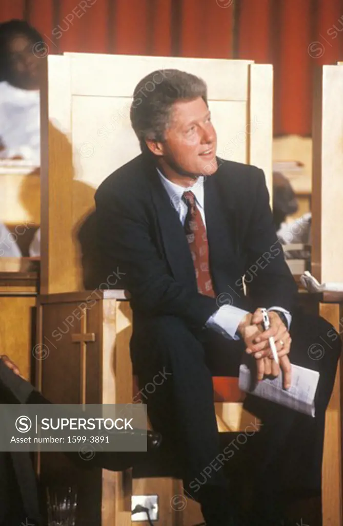 Governor Bill Clinton stops at the Olivet Baptist Church in Cleveland, Ohio during the Clinton/Gore 1992 Buscapade Great Lakes campaign tour