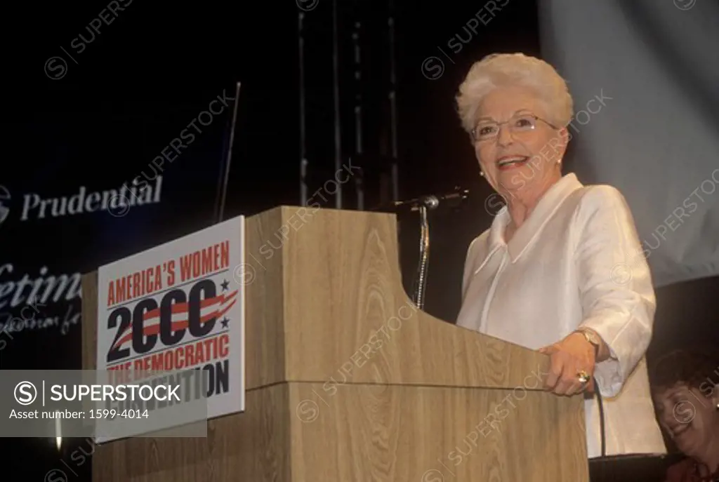 Former Texas Governor Ann Richards addresses crowd at the 2000 Democratic Convention at the Staples Center, Los Angeles, CA 