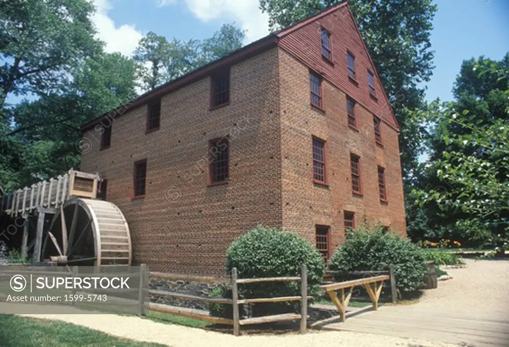 Exterior of Colvin Run grist mill, Fairfax, Virginia
