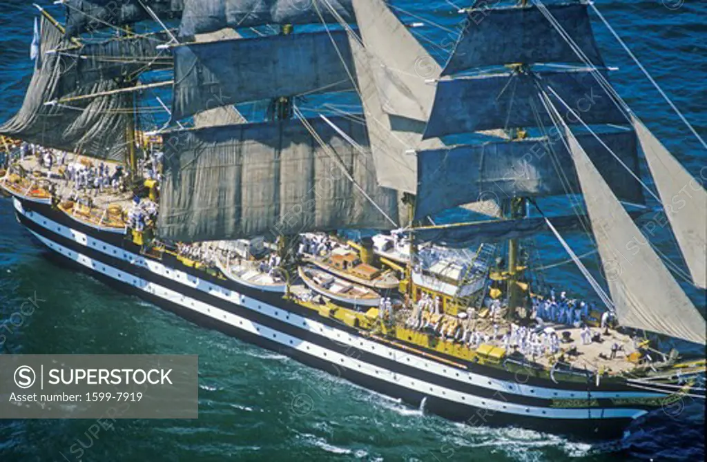 100 tall ship sailing down the Hudson River during the 100 year celebration for the Statue of Liberty, July 4, 1986