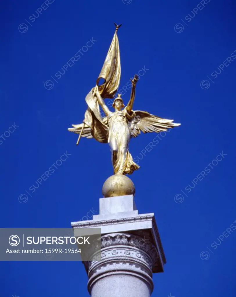 Gold statue atop World War I Memorial, Washington DC