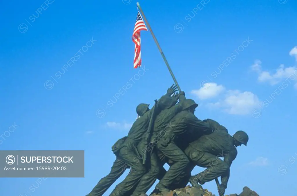 Iwo Jima United States Marine Corps memorial statue in Arlington, Virginia