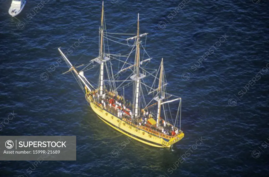 100 tall ship sailing down the Hudson River during the 100 year celebration for the Statue of Liberty, July 4, 1986