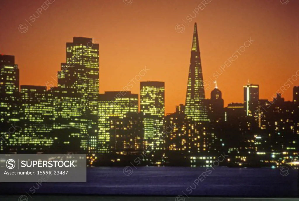 San Francisco skyline at sunset, San Francisco, California