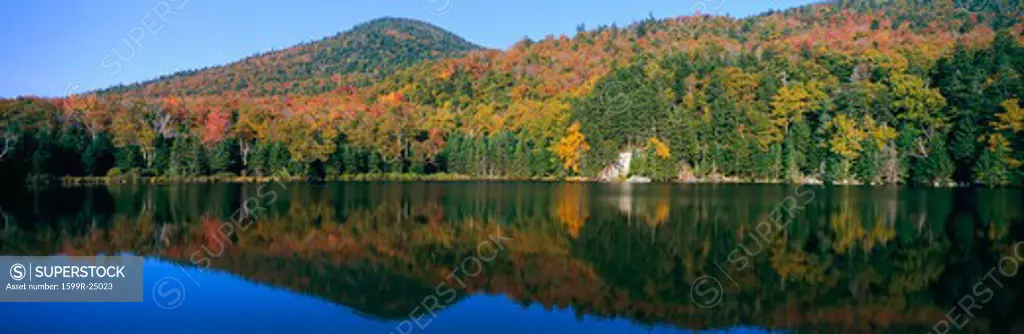 Panoramic view of Crawford Notch State Park in the White Mountains, New Hampshire