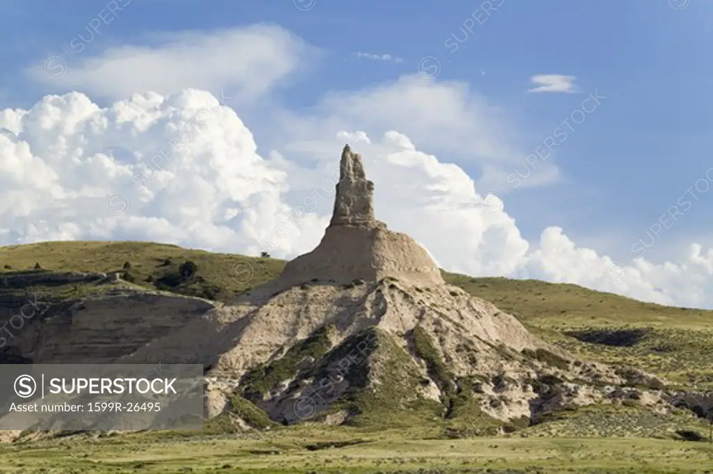 Chimney Rock National Historic Site, Nebraska, the most famous site on the Oregon Trail for early settlers and pioneers.