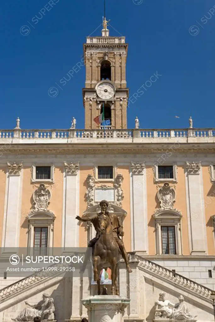 Imperial Roman Equestrian Statue of Marcus Aurelius in front of the Senatorio Palace in the Piazza del Campidoglio at the top of Capitoline Hill in Rome, Italy, Europe