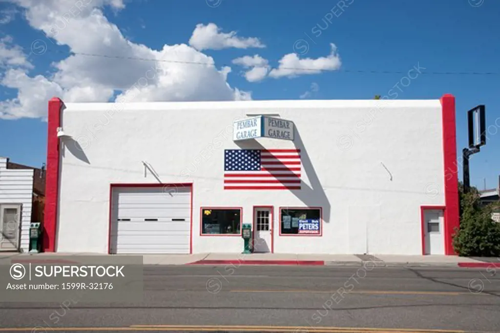 Americana 'Pembar Garage', Bridgeport, CA