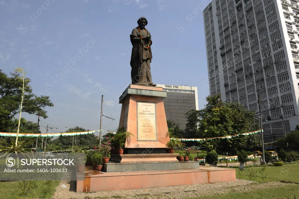 India, West Bengal, Kolkata,, statue of Indira Gandhi