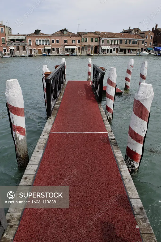 Italy, Veneto, Venice, Murano, gondola pier