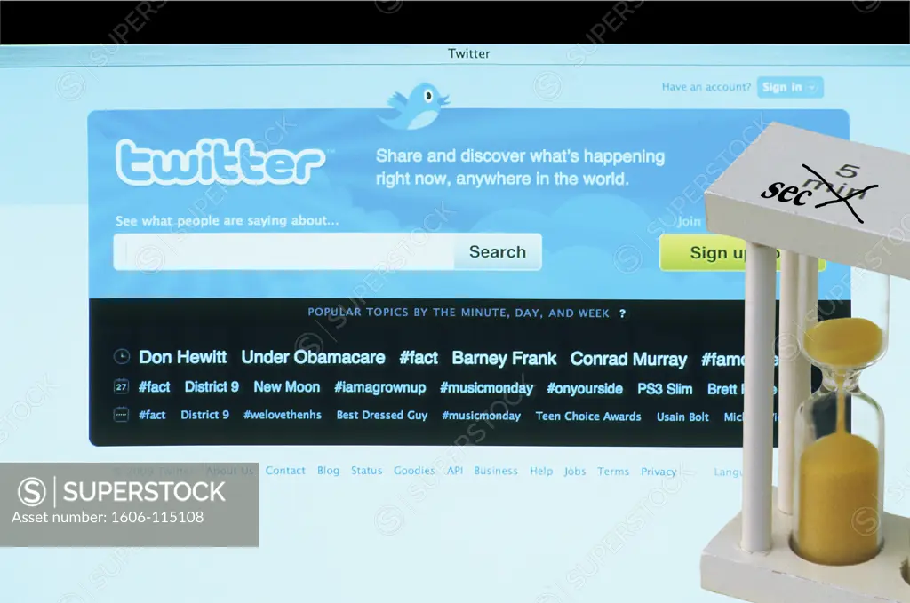 Twitter website and hourglass