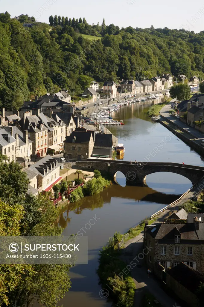 France, Brittany, Cote d'Armor, Dinan (Rance valley), medieval city, harbour on Rance river