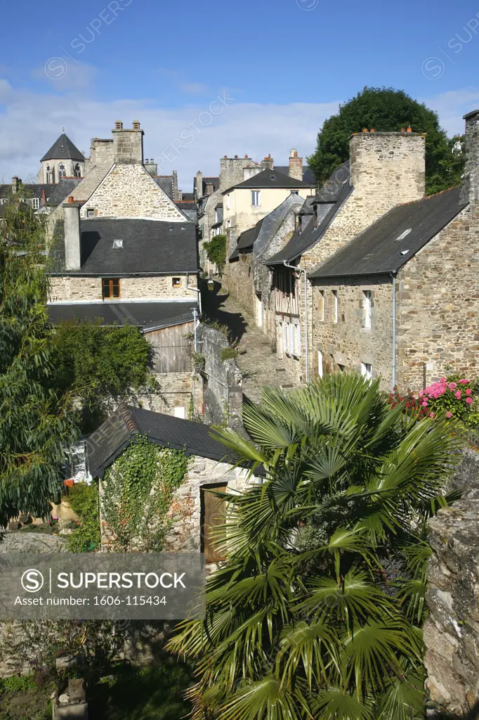 France, Brittany, Cote d'Armor, Dinan (Rance valley), medieval city, overview from the ramparts