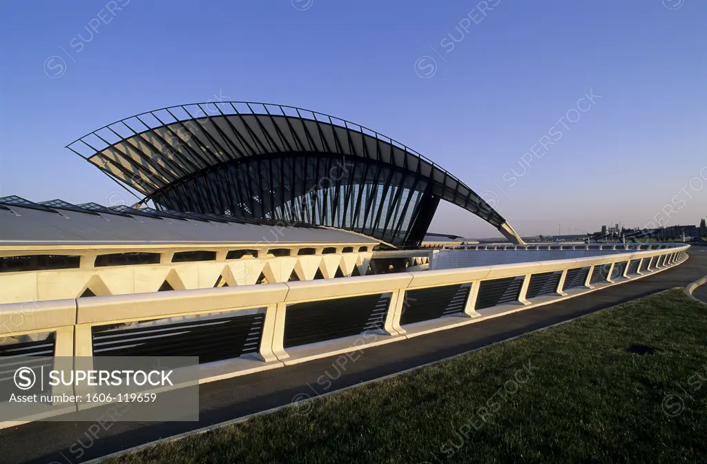 France, Rhne-Alpes, Rhne, Lyon, St Exupry TGV railway station (architect : Santiago Calatrava)