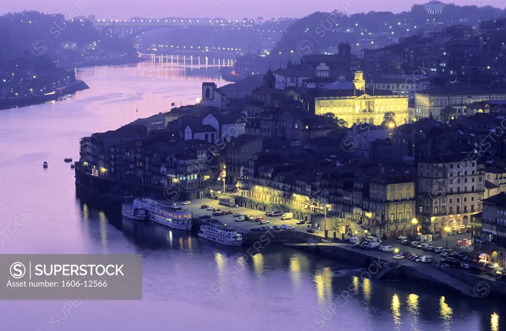 Portugal, Porto, old town, Douro river, by night