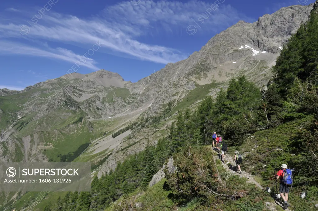 France, Alps, Ecrins, Col de la Vaurze, trekking