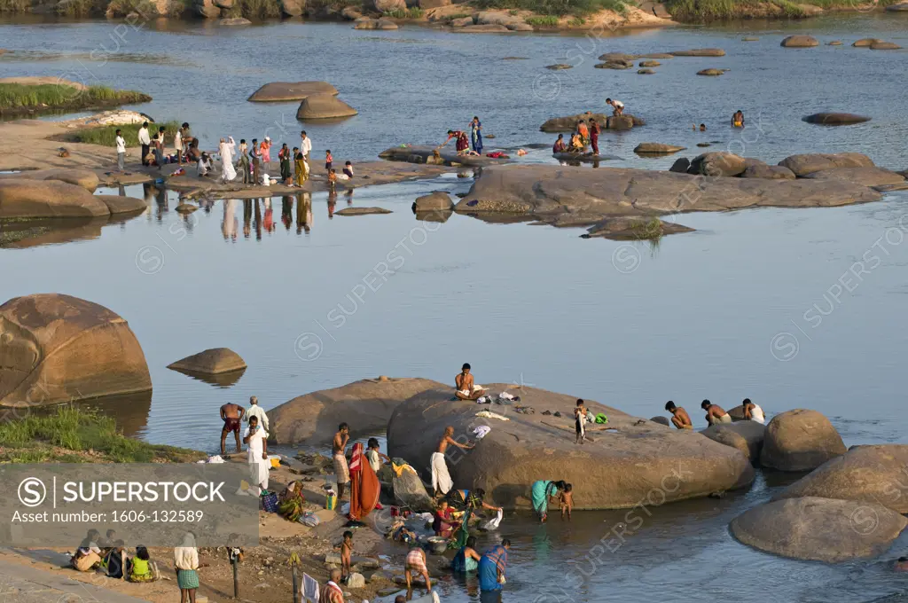 India, Karnataka, Hampi, Tungabhadra river