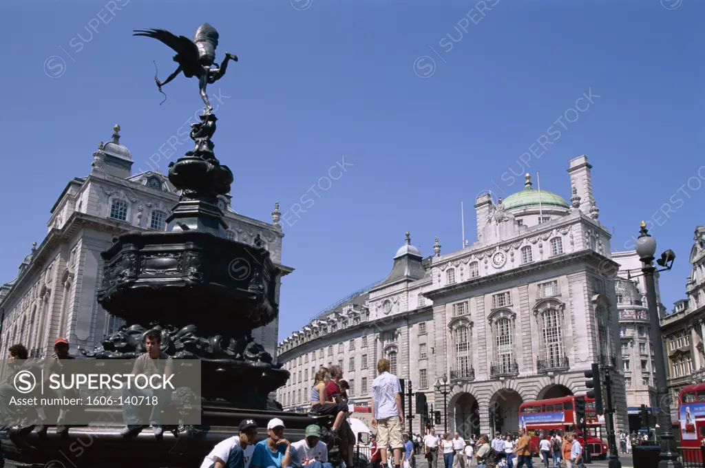 England, London, Piccadilly Circus & Eros Statue