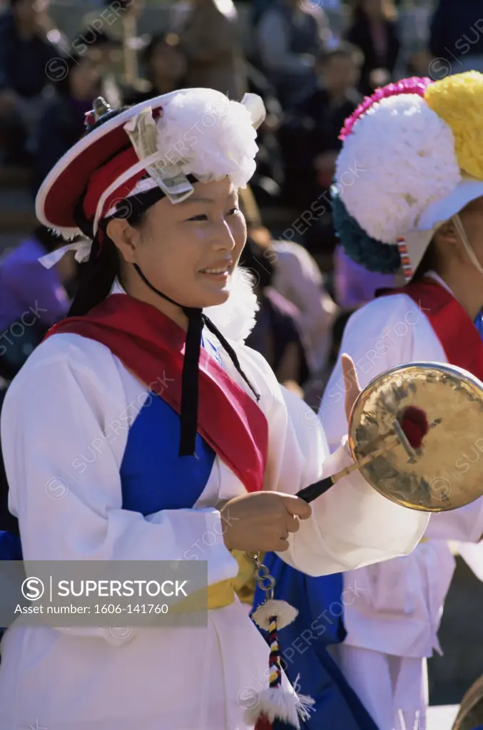 Korea,Seoul,Namsangol Hanok Village,Farmers Dance