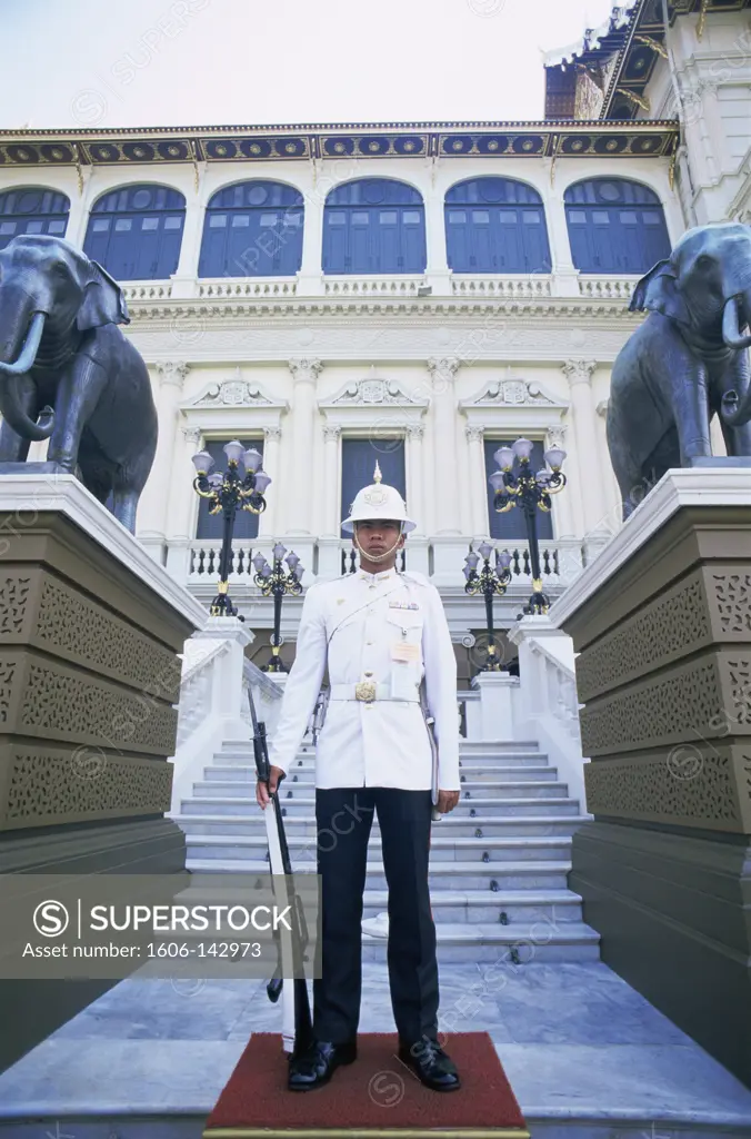 Thailand,Bangkok,Wat Phra Kaeo,Grand Palace,Guard at the Royal Palace