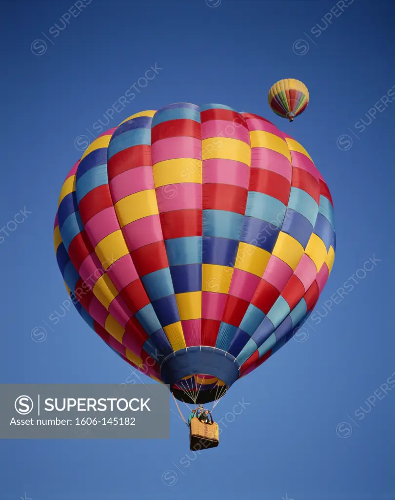 USA, New Mexico, Albuquerque, Colourful Hot Air Balloons in Sky