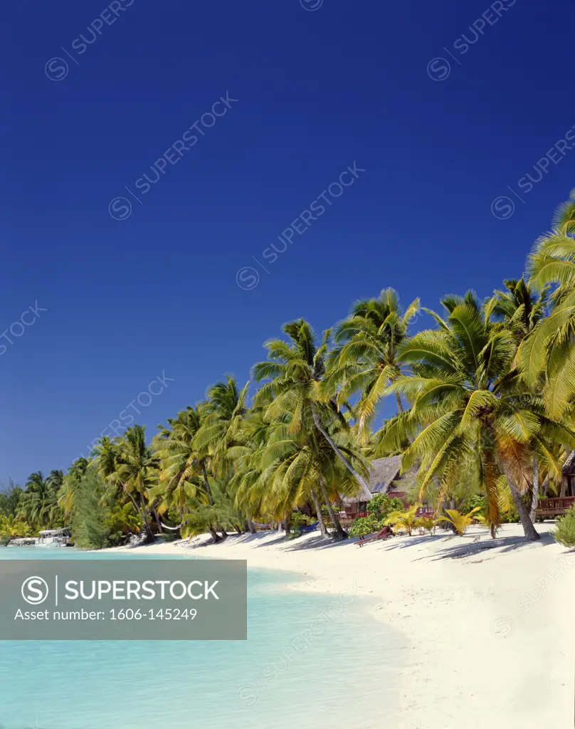 Cook Islands, South Pacific / Polynesia, Aitutaki Island, Atoll / Palm Trees & Tropical Beach / Sea & Sand