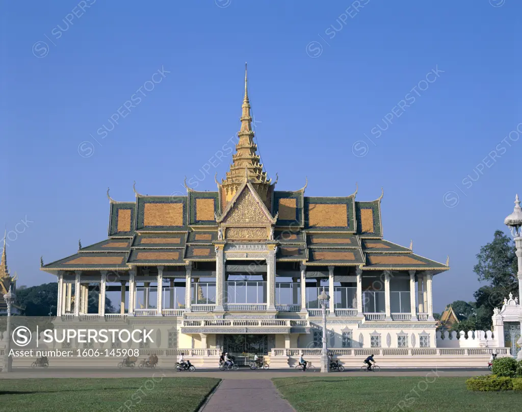 Cambodia, Phnom Penh, Royal Palace / Chan Chaya Pavilion