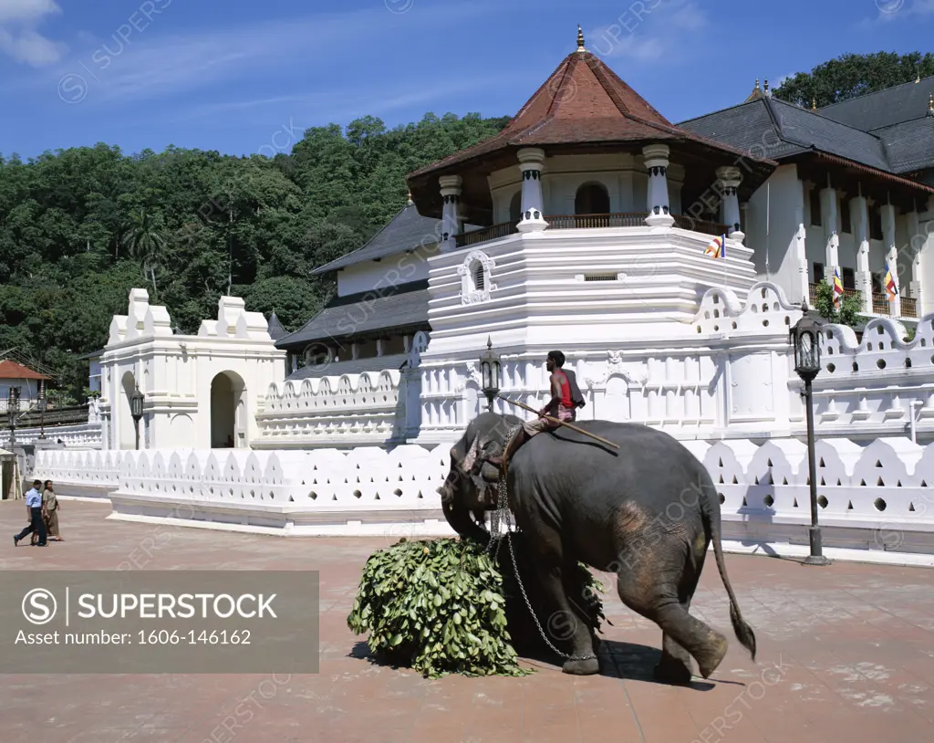 Sri Lanka, Kandy, Temple of theTooth (Sri Dalada Maligawa)