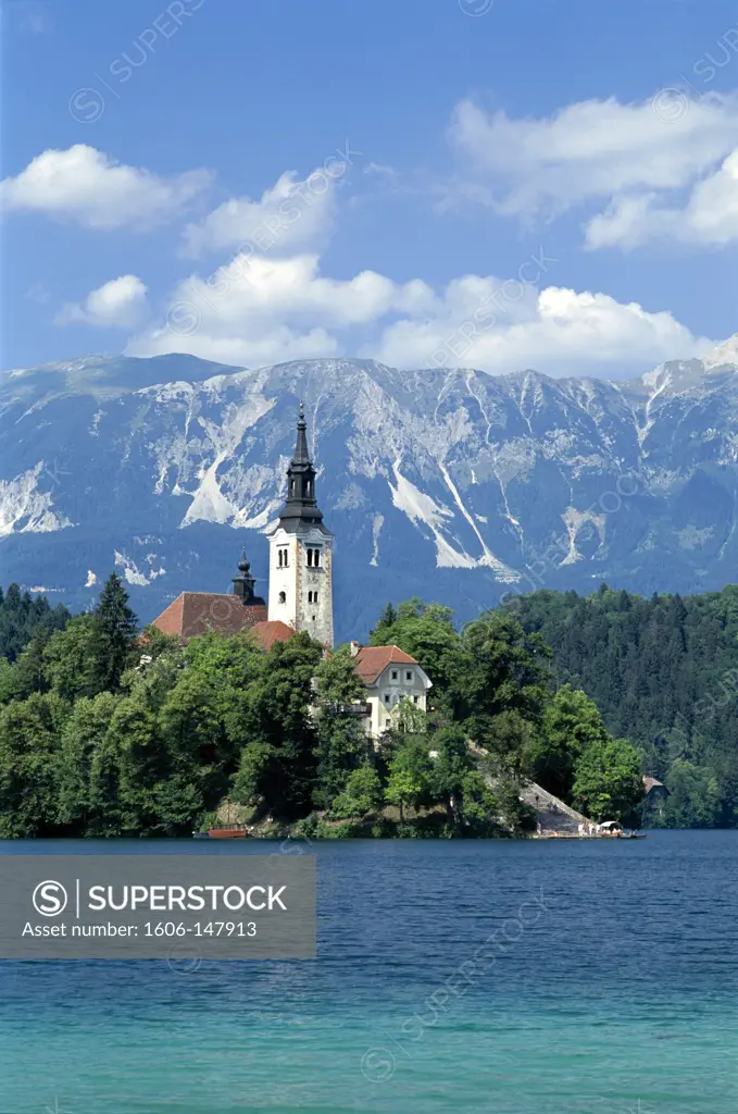 Slovenia, Gorenjska Region, Bled, Lake Bled / Church of the Assumption & Julian Alps