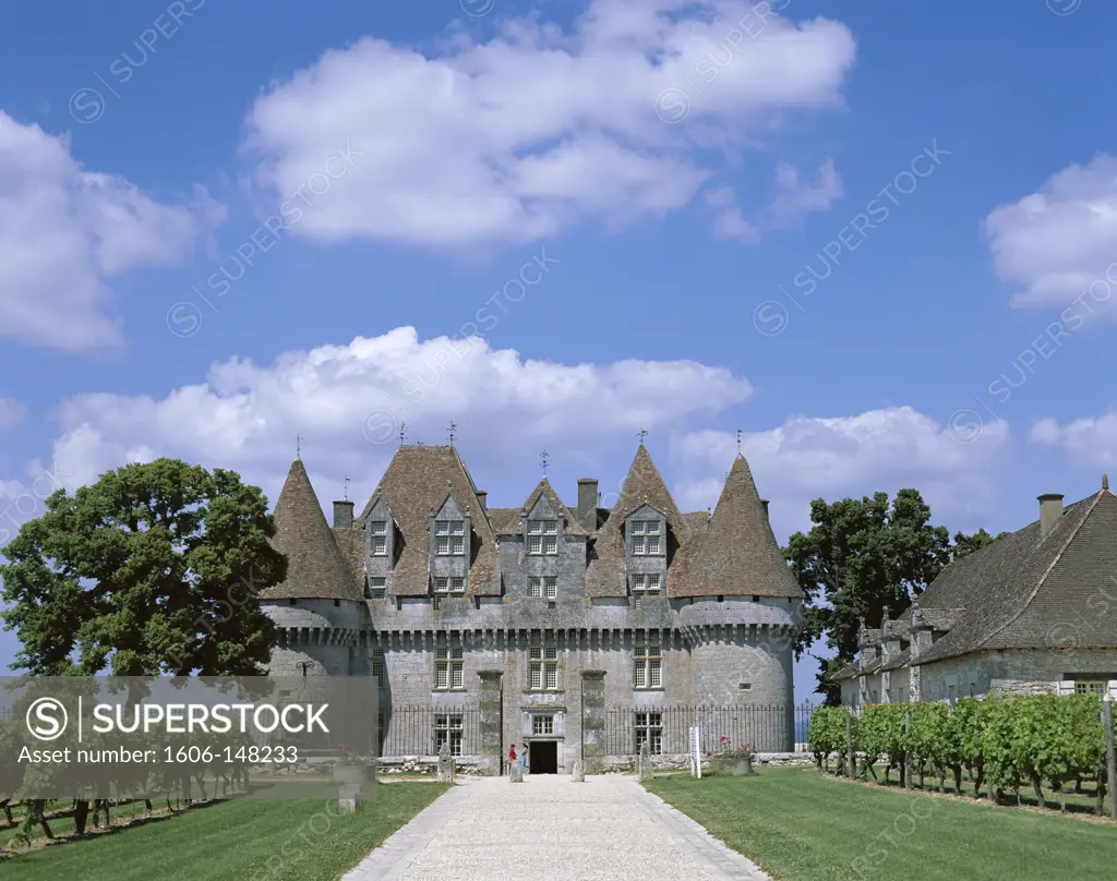 France, Bordeaux, Monbazillac, Monbazillac Castle (Chateau de Monbazillac)