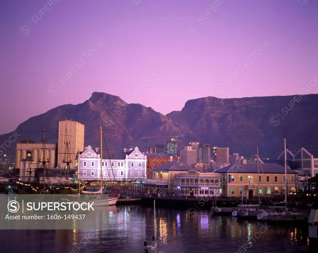 South Africa, Cape Town, Waterfront & Table Mountain