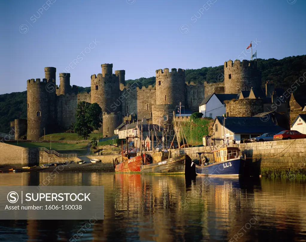 Wales, Conwy Castle & River Conwy