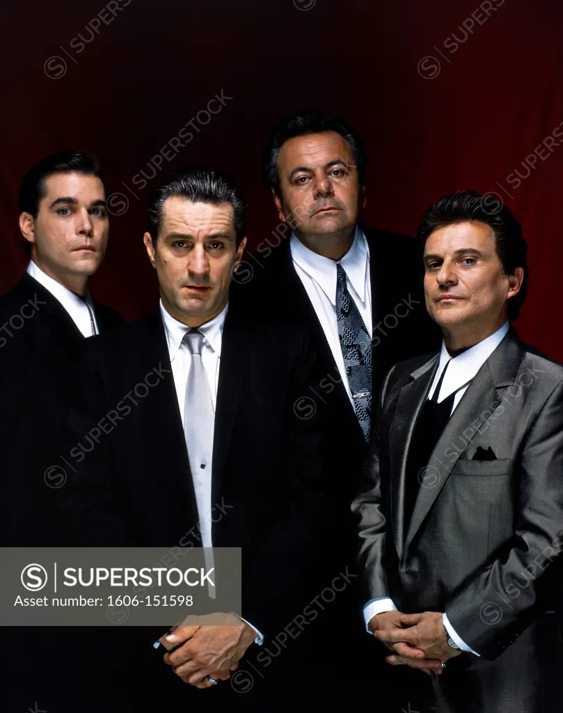 Ray Liotta, Robert de Niro, Paul Sorvino, Joe Pesci / Goodfellas 1990 directed by Martin Scorsese