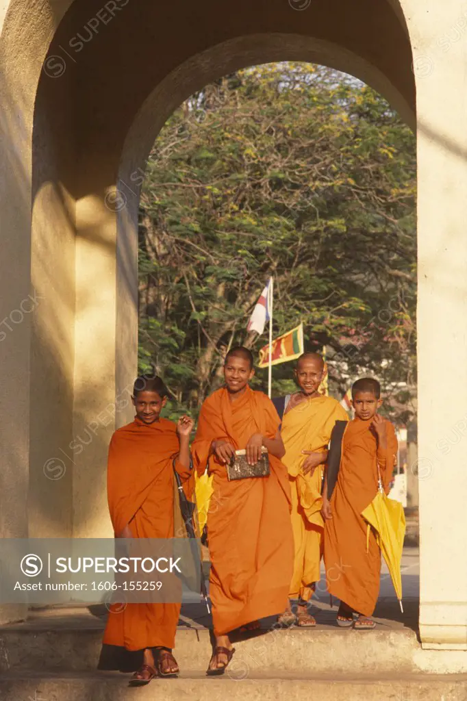 Sri Lanka, Kandy, young buddhist monks,