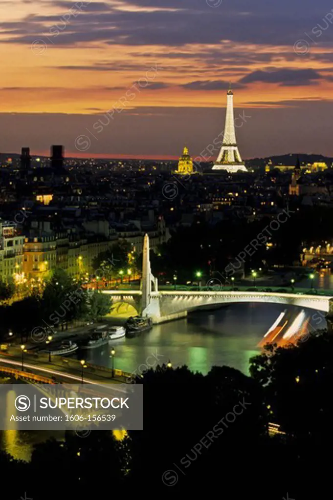 France, Paris, view of Paris Eiffel Tower and Seine river at sunset