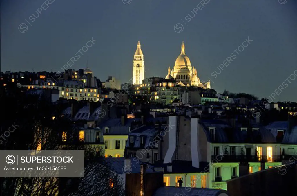 France, Paris, Montmartre hill , Sacre Coeur church by night