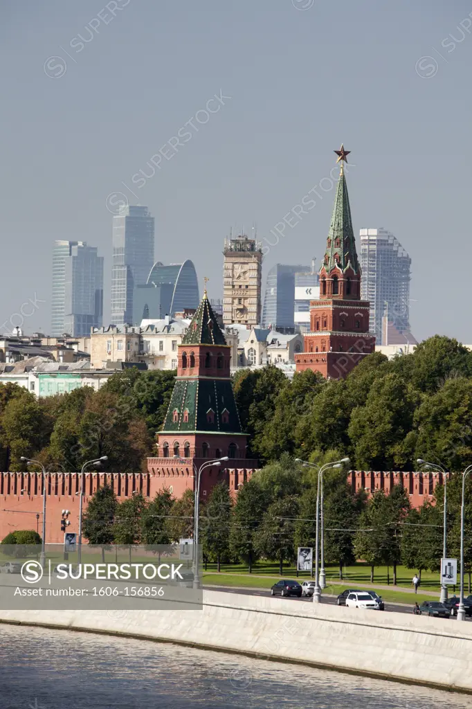 Rusia , Moscow City, The Kremlin, South Walls and ""Moscow City"" Skyline