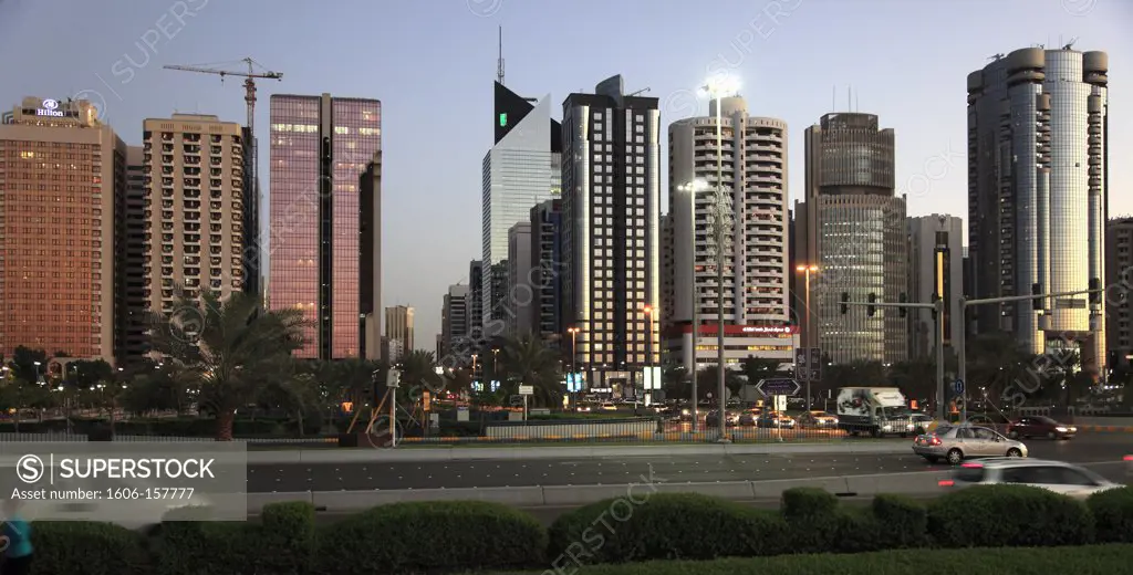 United Arab Emirates, Abu Dhabi, Corniche Road, skyline,