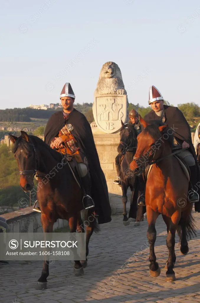 Bulgaria, Veliko Tarnovo, Tsarevets fortress, horse riders,