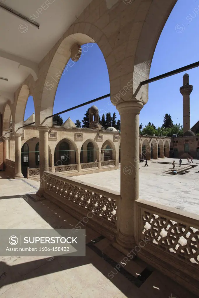 Turkey, Sanliurfa, Dergah, Mevlid-i Halil Mosque, courtyard,