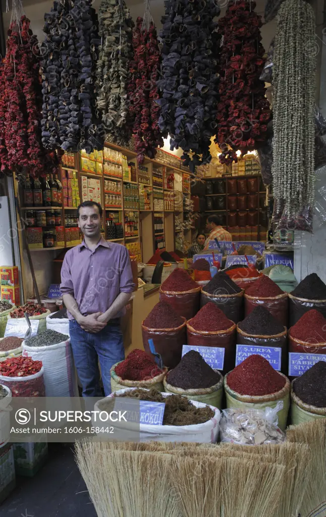 Turkey, Sanliurfa, bazaar, spice shop,