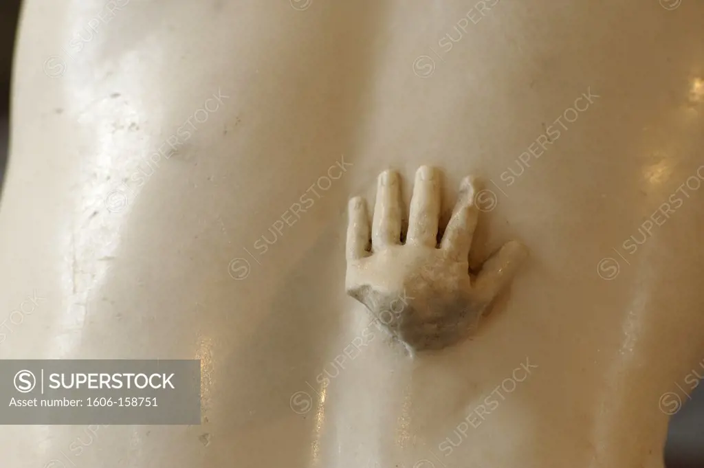 France, Paris, Louvre Museum, the small hand of Cupid,The Venus of Roman, I, II century AD