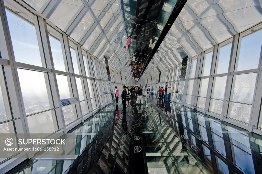 China-Shanghai City-World Financial Center Bldg.-The Lookout Bridge