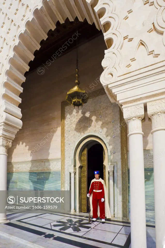 Morocco-Rabat City-Mohamed V Maussoleumm-The Guard