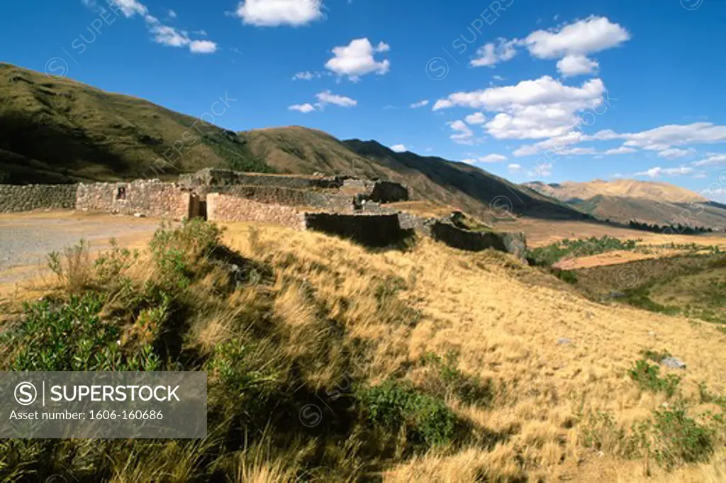 Peru, near Cusco, Puca Pucara Inca ruins,