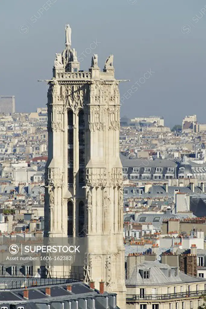 France, Ile-de-France, Capital, Paris, 4th, City center, plunging View(Sight), Tower Saint-Jacques (seen since Notre-Dame)