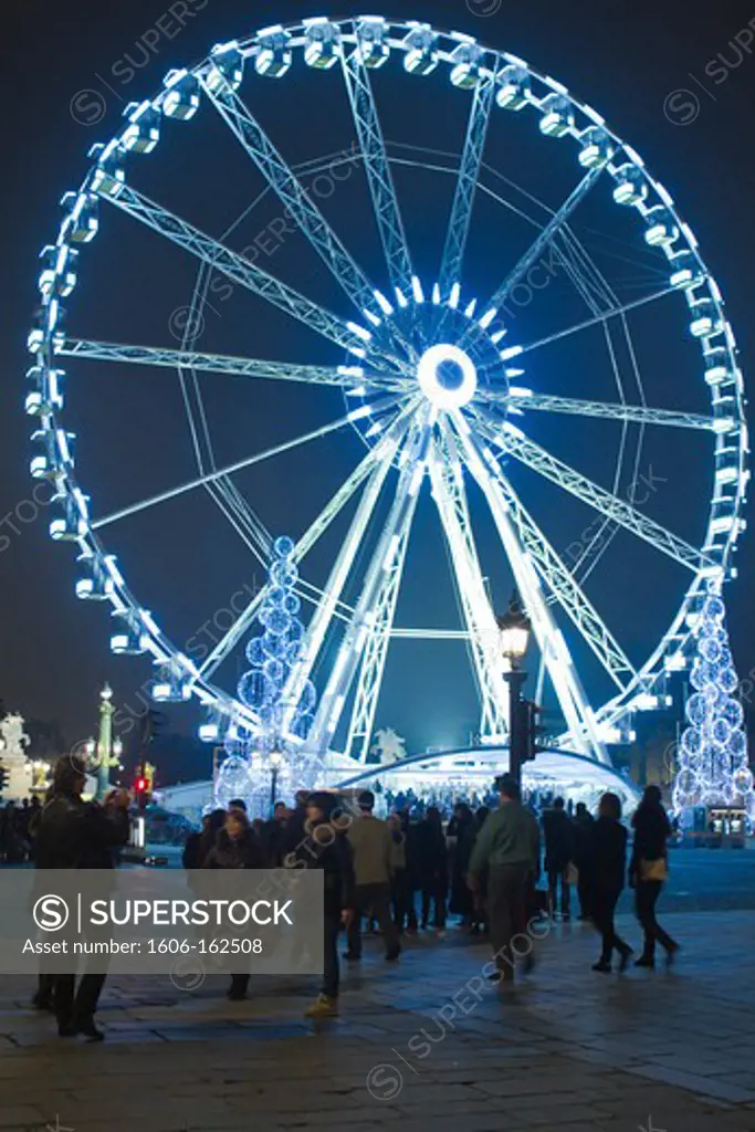 France, Paris, 75, 8th district, la Concorde square, winter night
